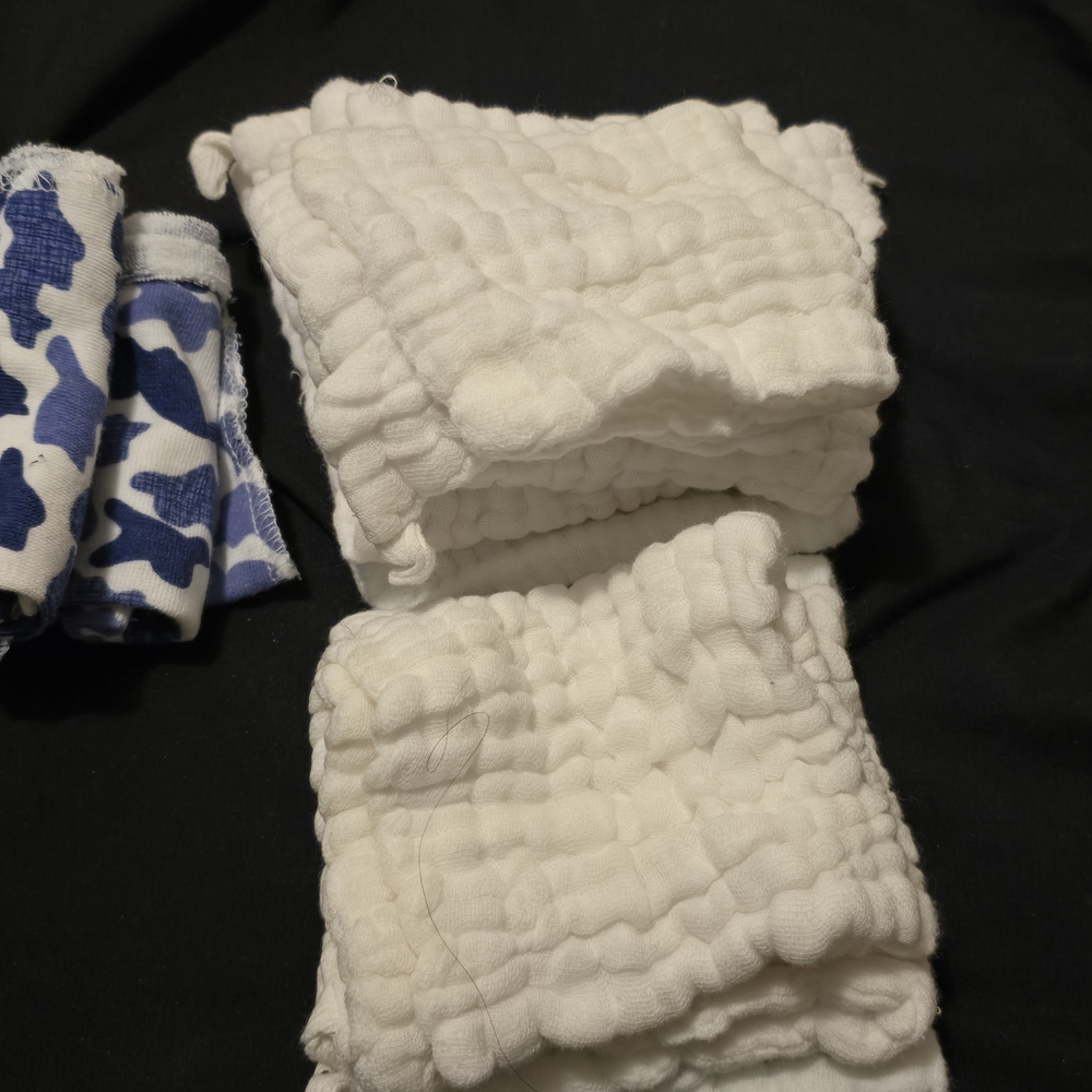 Baby Washcloths Assorted Brands & Styles - Picture 2 of 2